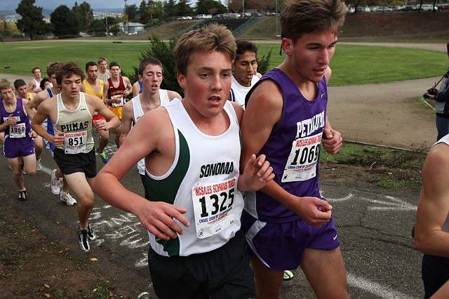 2010NCSXC BD3-048.JPG - 2010 North Coast Section Cross Country Championships, Hayward High School, Hayward, California